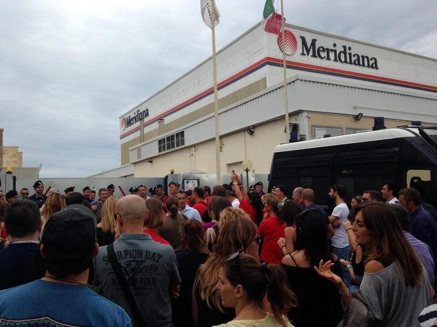 Meridiana, il piano industriale conferma i 1.634 licenziamenti 