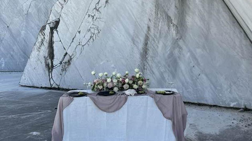 Il primo matrimonio alle cave: adesso Carrara è pronta per il sì