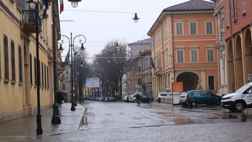 Ztl in corso Garibaldi e via Ariosto: «Tutto lo smog in Porta Brennone»