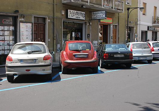 
	Parcheggi a pagamento

