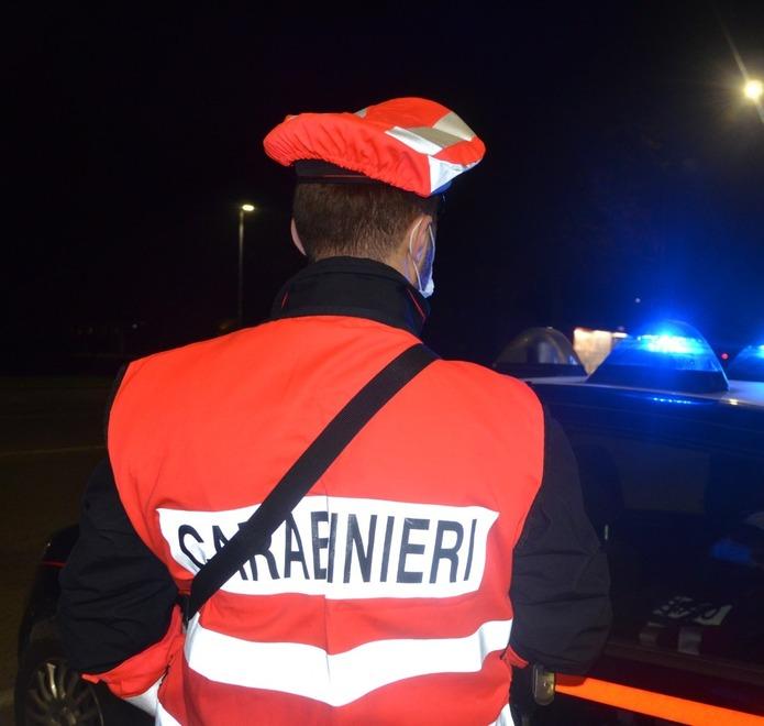 Modena Lo aggrediscono con una bottiglia per portargli via la bicicletta 