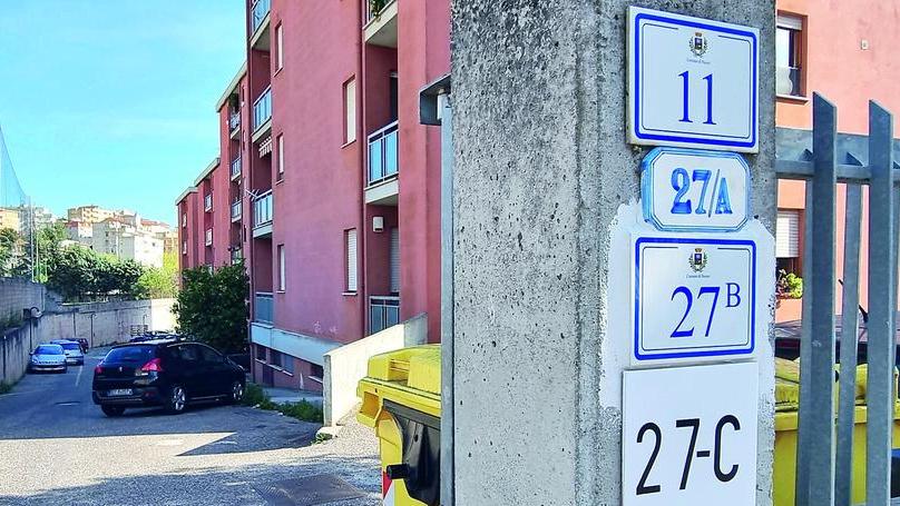 «Non riceviamo posta da mesi»: a Nuoro la denuncia di 40 famiglie