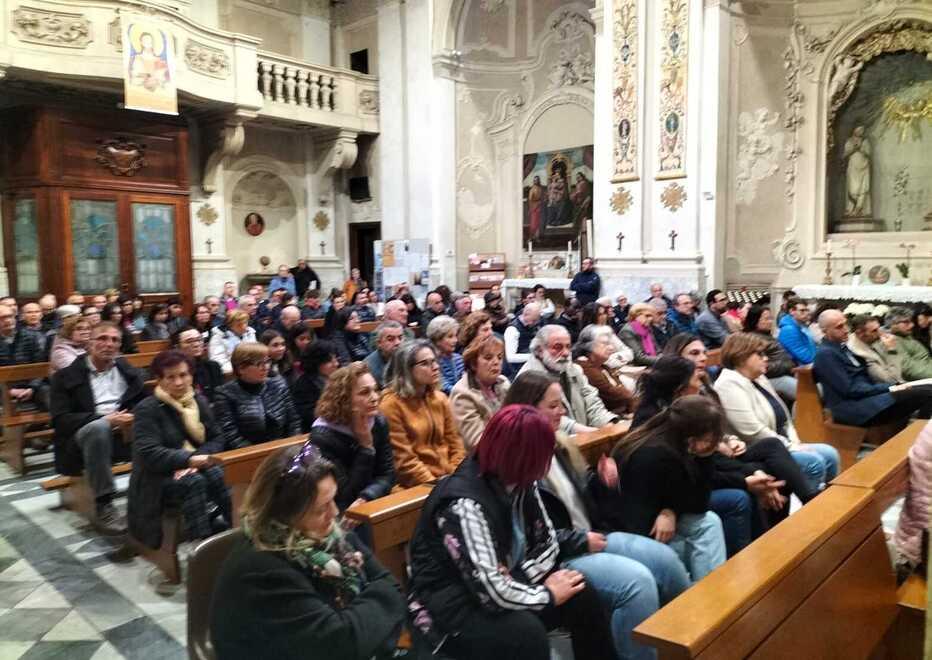 Tanti cittadini in Collegiata per l’incontro sul tema “Parità di genere a scuola”