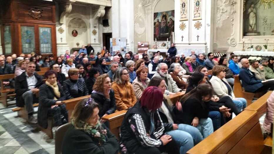 Tanti cittadini in Collegiata per l’incontro sul tema “Parità di genere a scuola”