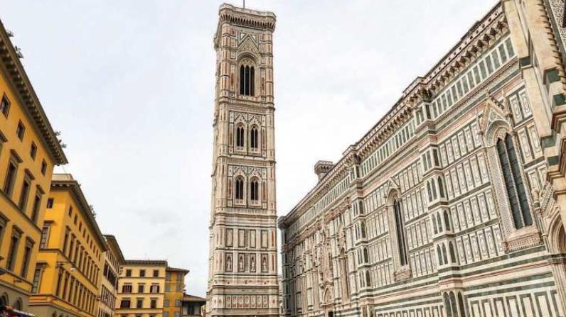 Sono 414 i gradini che portano alla vetta del Campanile di Giotto da cui si gode di una vista mozzafiato sulla città 
