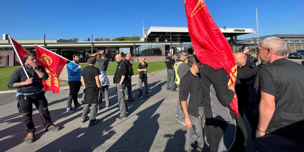 Una manifestazione all’Hitachi