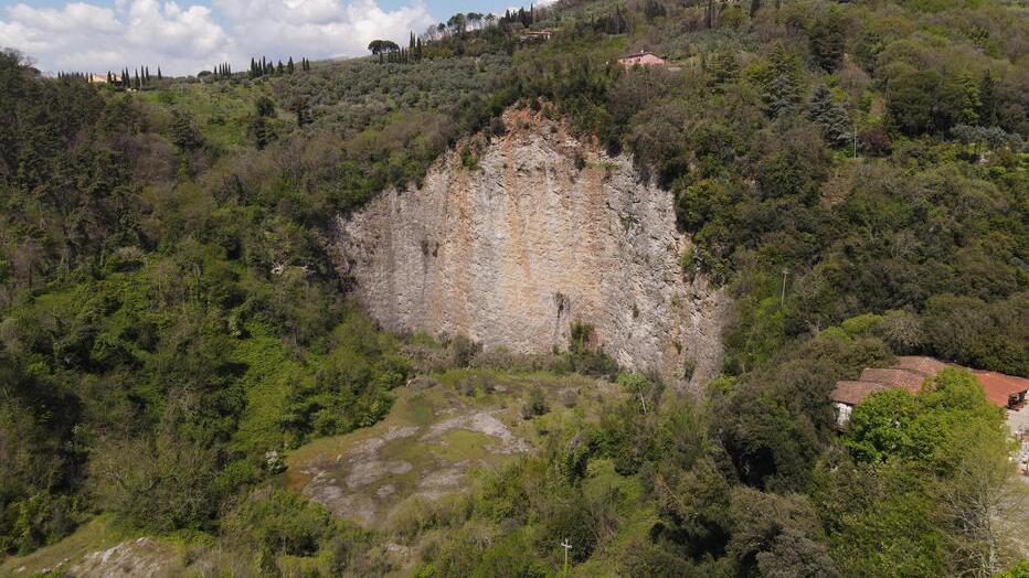 Nella foto sopra l’area della cava (foto Nucci)
