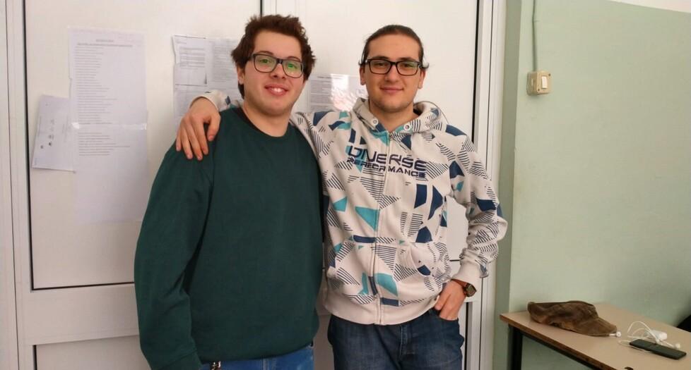 Joshua Finias Mihalescu e Fabio De Fusco, i due studenti dell’istituto Orlando di Livorno autori di questo articolo