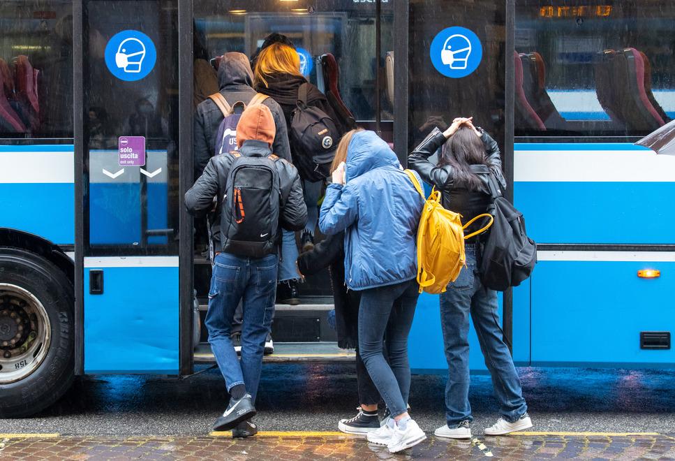 Modena. Ragazzini bullizzati sul bus 