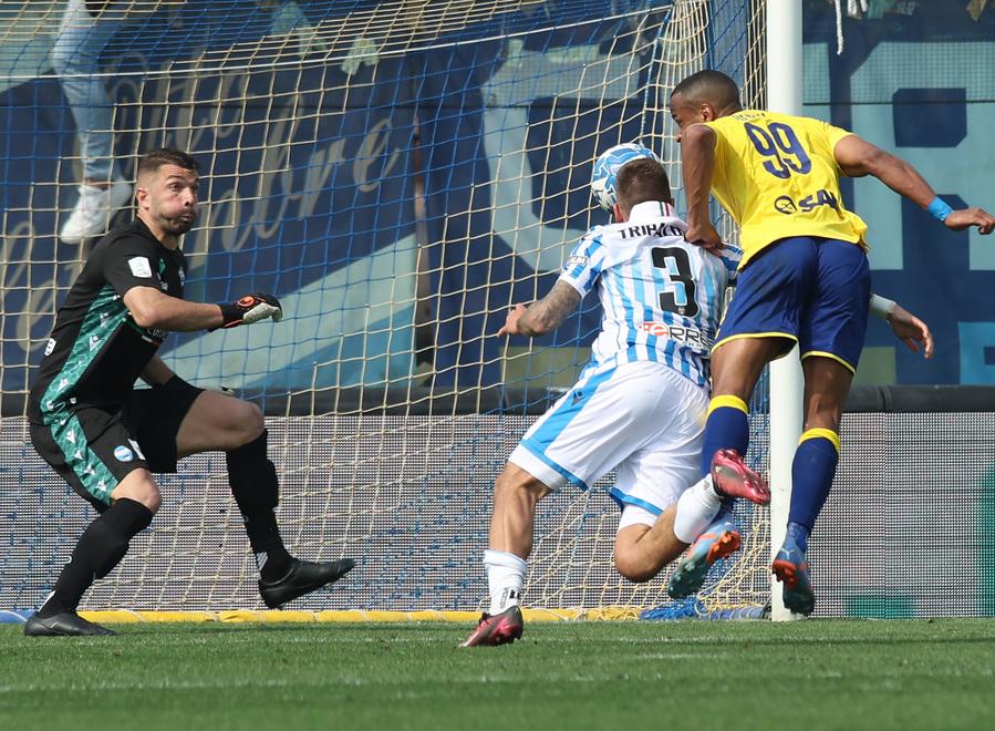 Modena-Spal Tesser: «Meritavamo» Poi il mister avverte: «Pensiamo a salvarci» 