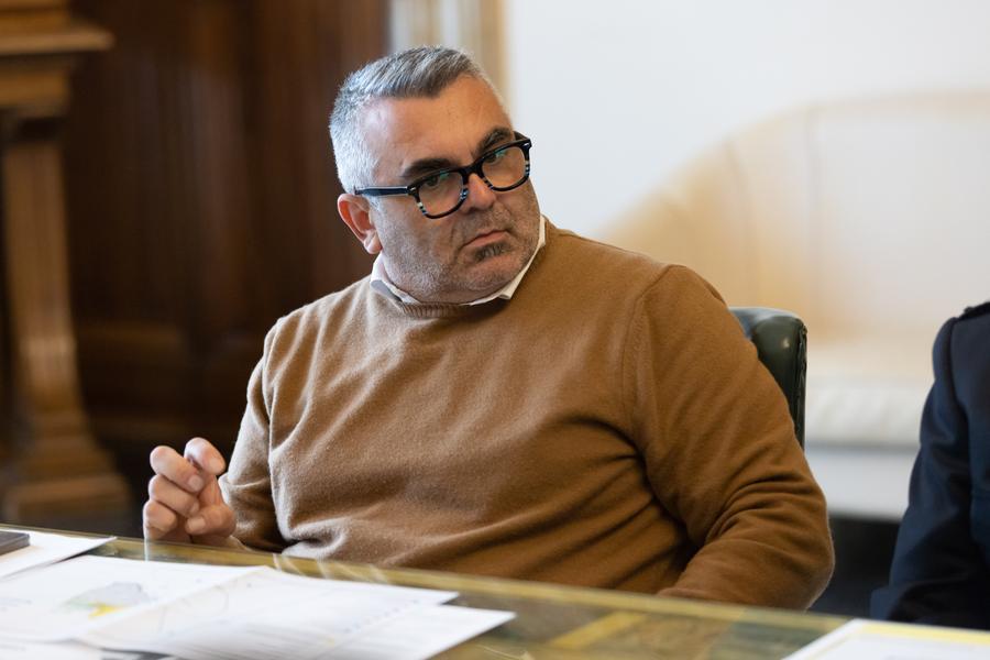 Ferrara, tavolini vietati e chiusure: nuova strategia anti-rumore