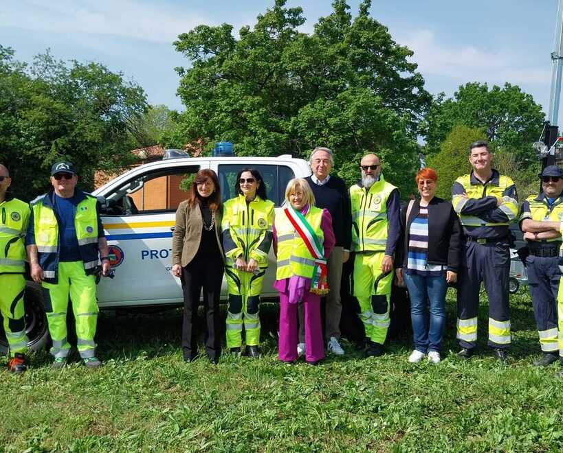 Formigine. Protezione Civile, nuovo mezzo e la lezione con i ragazzi delle medie 