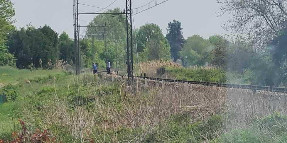 Ragazzini sui binari, è allarme