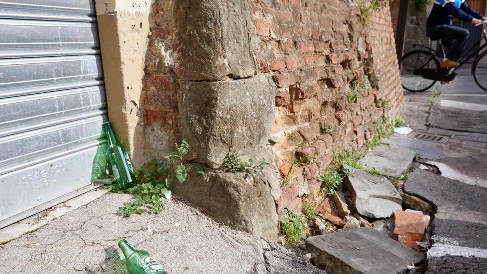 Empoli, spaccio di droga a Porta Pisana: c’è chi lancia “Strade sicure”