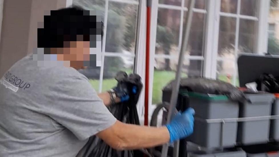Livorno, il primario Sani: «Tenete le mascherine in corsia. E’ qui che possono nascere focolai»