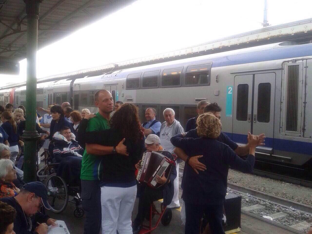 Bloccati 80 pellegrini reggiani in viaggio verso Lourdes