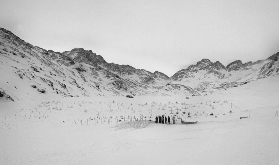 Ghiaccio e incertezze nel libro del fotografo e videomaker reggiano Casotti