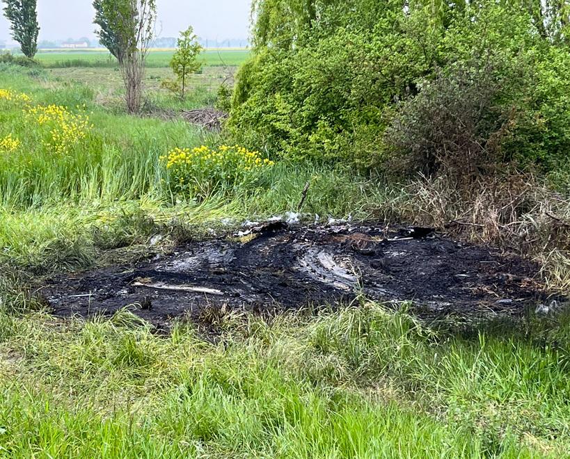 Ferrara. Giallo su un’auto a fuoco, non si esclude la pista dolosa