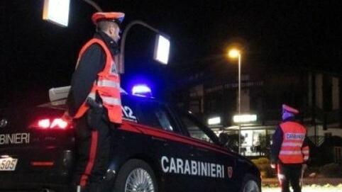 Fucecchio, sfugge a un controllo: scatta il folle inseguimento nella notte. L’uomo bloccato a Buggiano