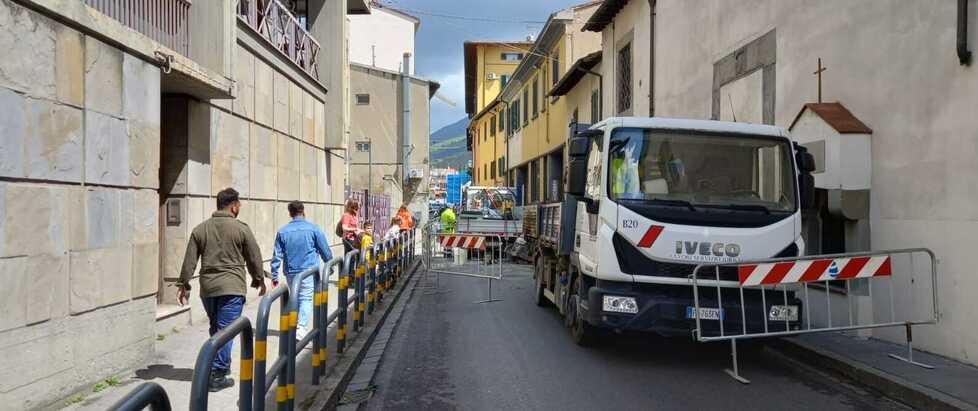 Prato, lavori in due strade e la città si blocca
