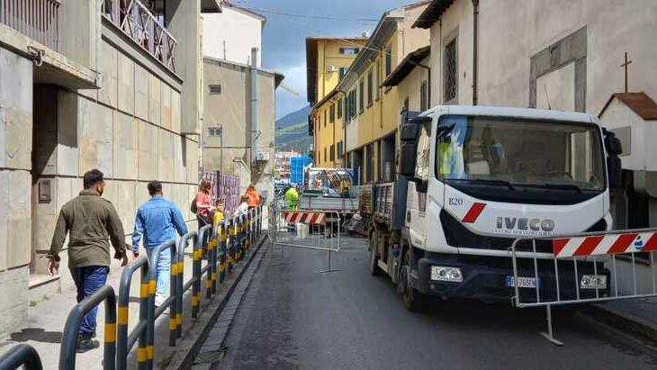 Prato, lavori in due strade e la città si blocca