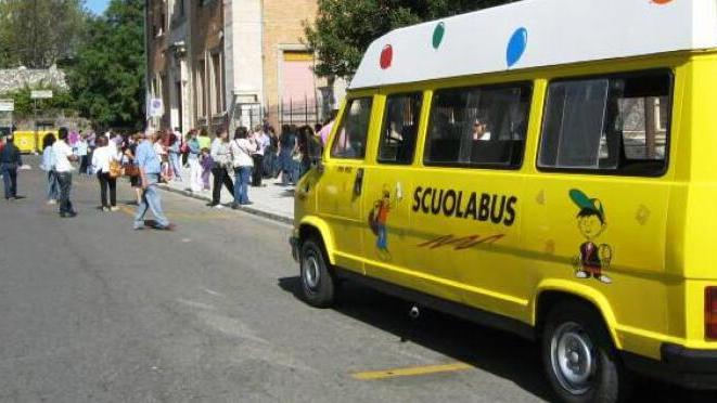 Cecina, il trasporto scolastico cresce: assicurato a tutte le primarie