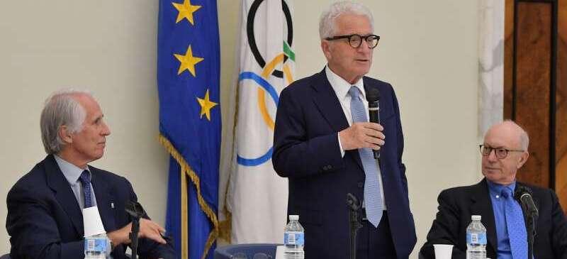 Sfilano le stelle dello sport 
