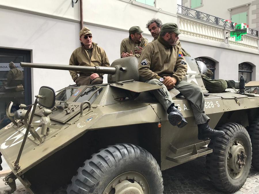 Mirandola,  polemica nella piazza del 25 aprile: arriva la Colonna della Libertà, l’Anpi non sale sul palco delle celebrazioni