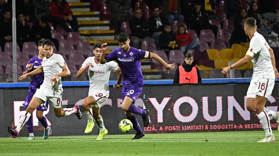 Fiorentina-Roma 1-2: il trofeo finisce a Roma, il cuore e Krastev non bastano