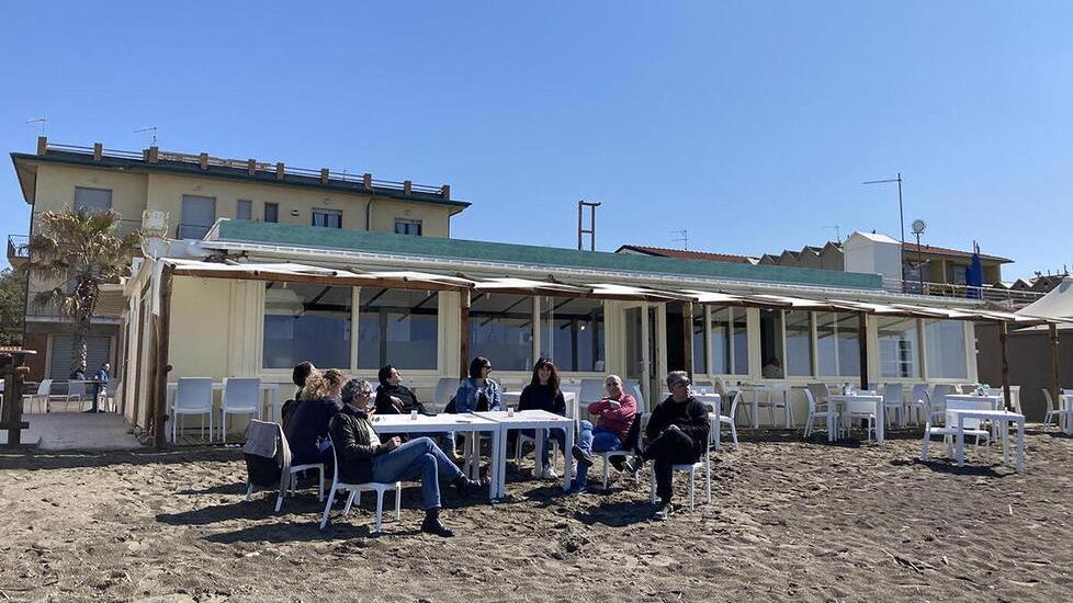 Cecina, bagni aperti già a primavera: «Apre la strada giusta ma si può fare ancora di più»
