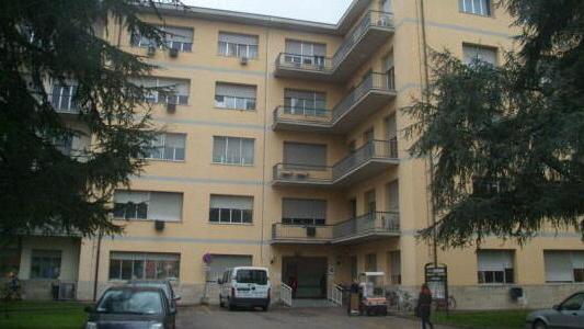 Lucca, la denuncia del sindacato: «Aggressioni all’ex ospedale Campo di Marte