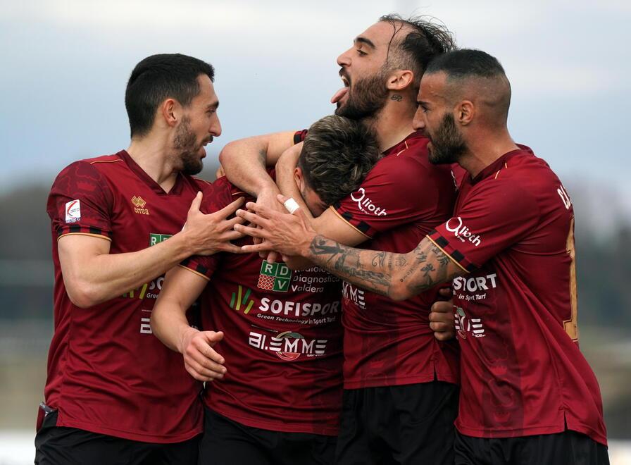 In attesa dei playoff il Pontedera scopre di avere anche qualche arma in più