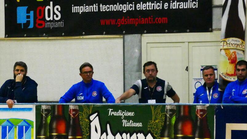 Rossoblù Parte a Follonica la corsa per lo scudetto