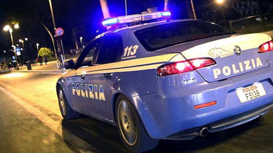 Accoltellato per sbaglio, rischia di non poter più parlare