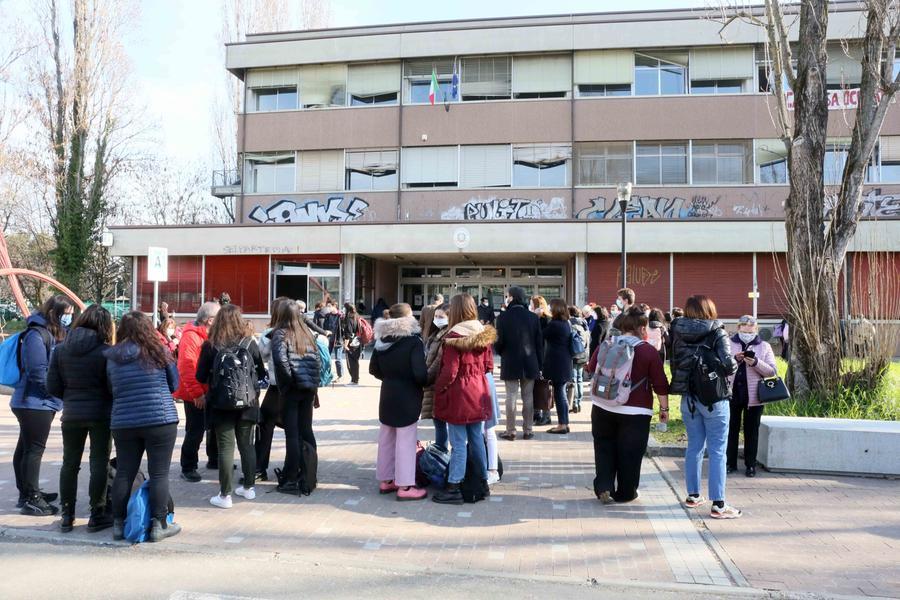 Studente del liceo Canossa colpito da tubercolosi