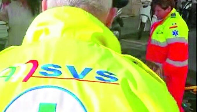 Livorno, investita dal monopattino in centro: «Mamma è viva per miracolo, ecco perché»