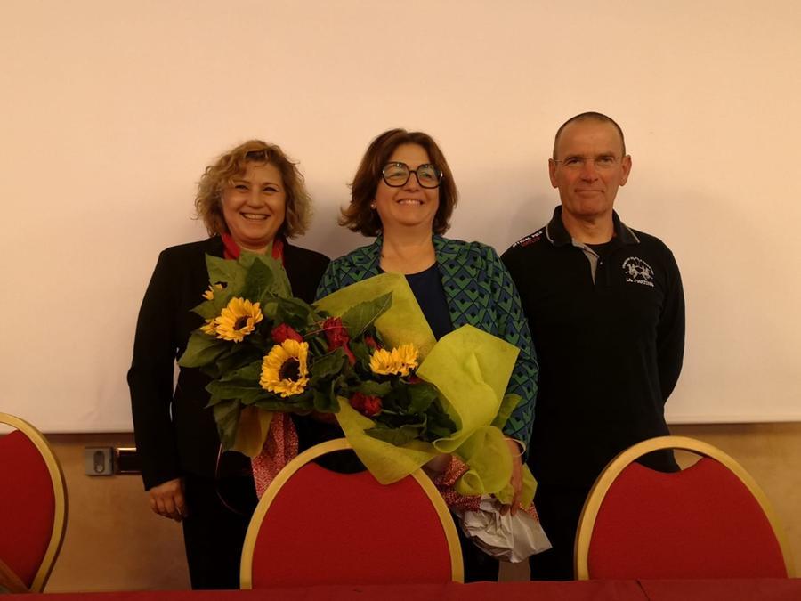 
	Al centro Roberta Manca con Cristina Pompianu e Raffaele Mereu

