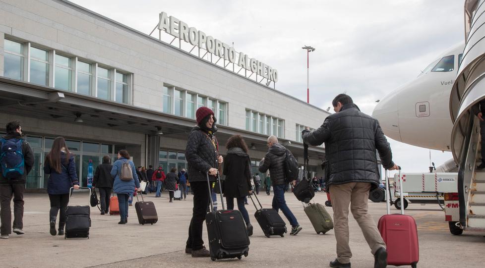 Aeroporti, la mancata fusione Alghero-Olbia diventa un caso