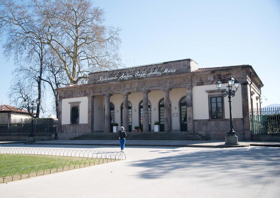 Caffè delle Mura a Lucca: concessione svincolata e ora è caccia a un gestore