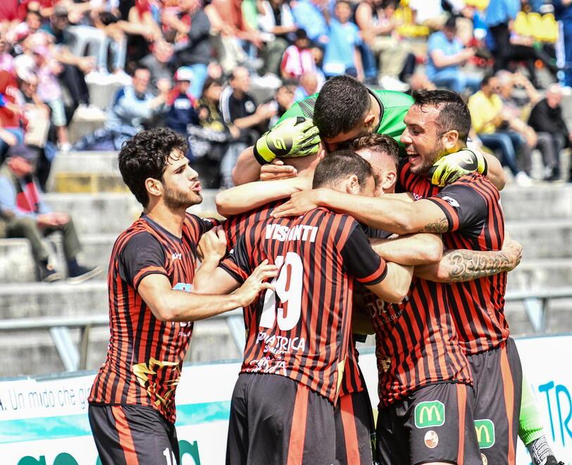 Lucchese Deferito il Siena I playoff slittano di 15 giorni