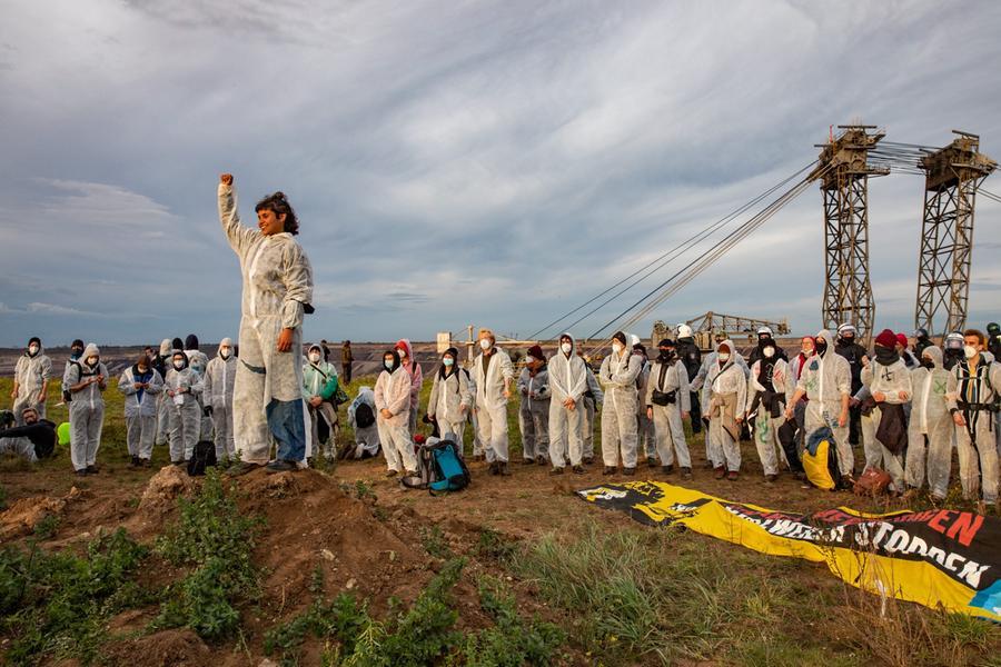 Si alza il sipario sul Festival e i clic invadono la città