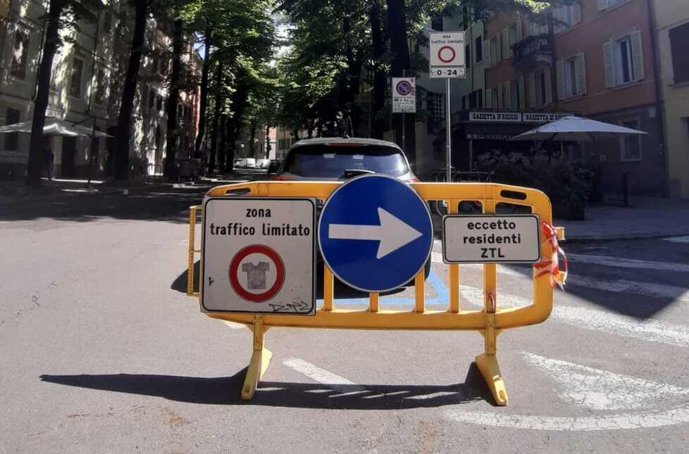 La nuova Ztl in corso Garibaldi non piace nemmeno a Ligabue