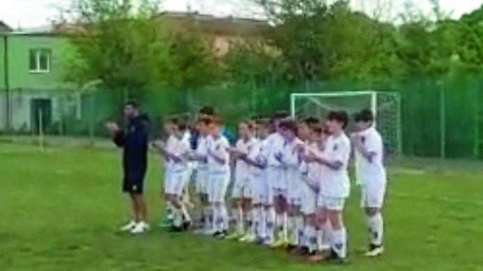 Pontedera, un applauso agli avversari: il bel gesto dei baby granata