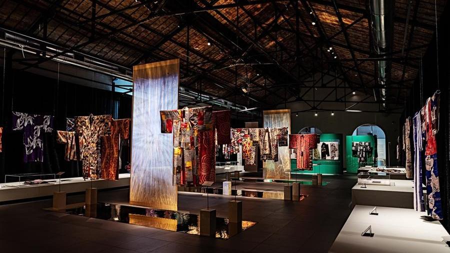 L’arte nei kimono: ecco la mostra sui tessuti del Sol LEvante