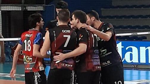 Dopo un time out si torna in campo per andarsi a prendere la vittoria