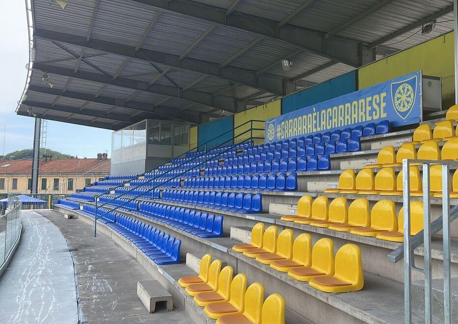 La tribuna appena ristrutturata allo stadio dei Marmi