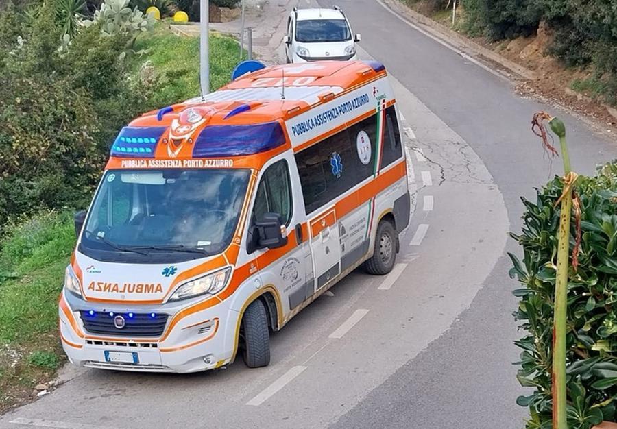 Elba, il ladro dell’ambulanza ruba anche un’auto: arrestato