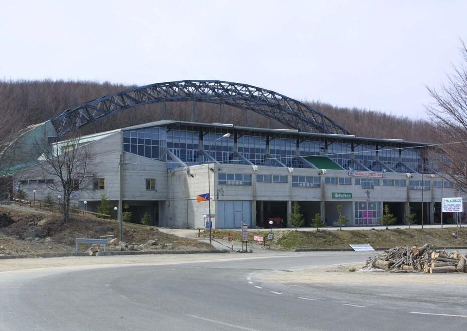 «Palaghiaccio, servono altri fondi ma il Comune non si arrende»