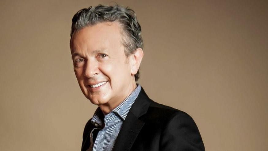 Pupo sarà ospite al “Sanremo” russo, è polemica. E Albano lo bacchetta: «Io ho declinato»