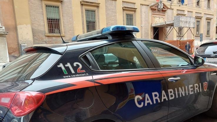 Ladre arrestate a Castelfranco per razzia di bambole e carte dei Pokémon